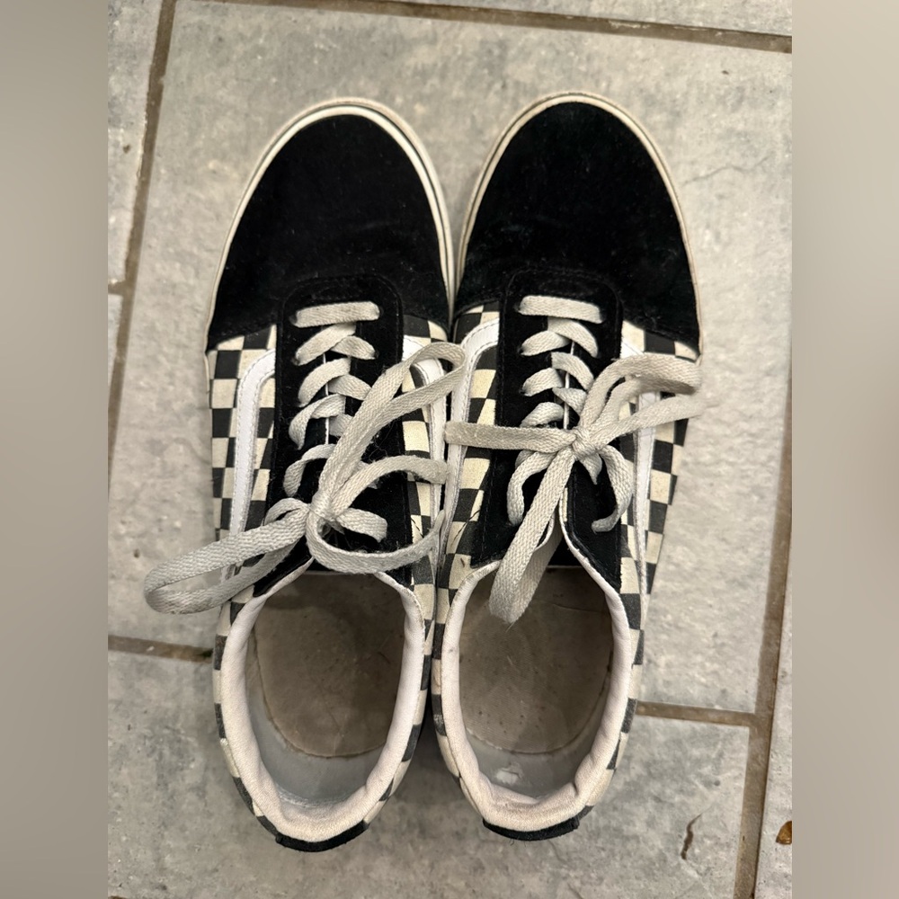 Vans Black and White Checkered Sneakers. Good condition. Lightly used